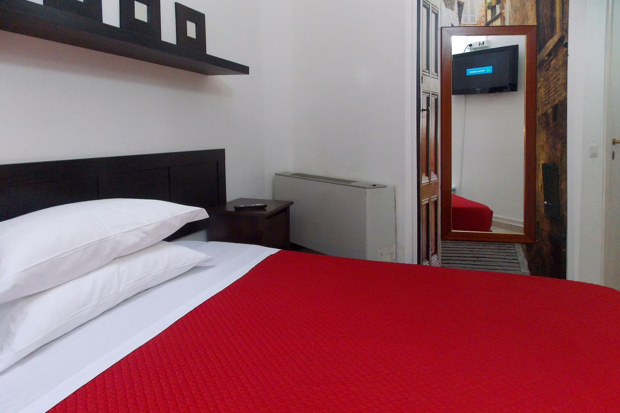 Hostel Colours Милано Екстериор снимка