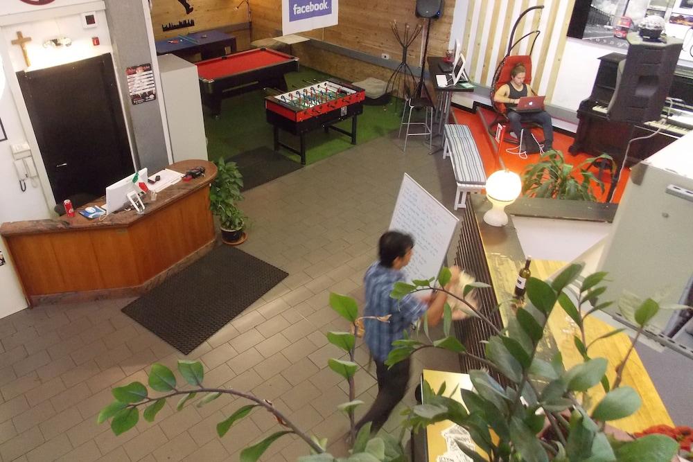 Hostel Colours Милано Екстериор снимка