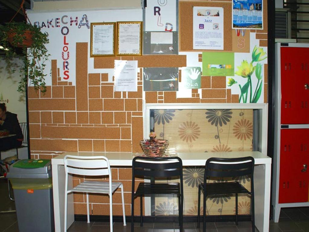 Hostel Colours Милано Екстериор снимка