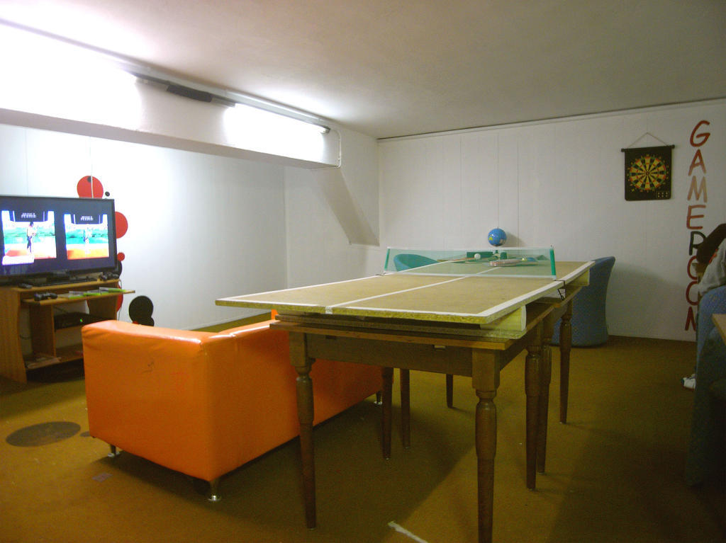 Hostel Colours Милано Екстериор снимка